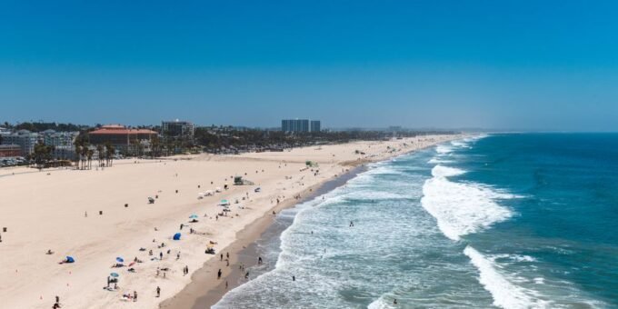 Beachgoers warned after deadly ‘flesh-eating’ bacteria kills 5 in southern state – Fox News